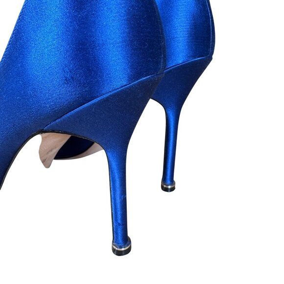 Manolo Blahnik Hangisi Iconic Blue Satin Crystal Jeweled Pumps Heels Size 39 - Picture 7 of 13